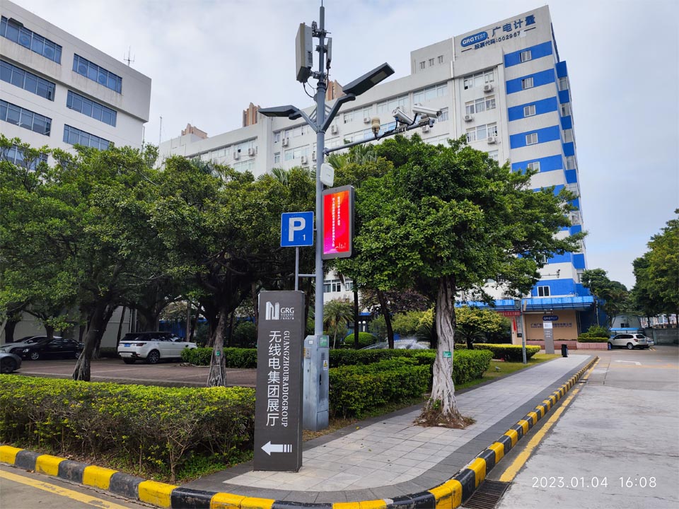 采購LED燈桿屏的五大關(guān)鍵注意事項(xiàng)，不能只在乎燈桿屏的價(jià)格！