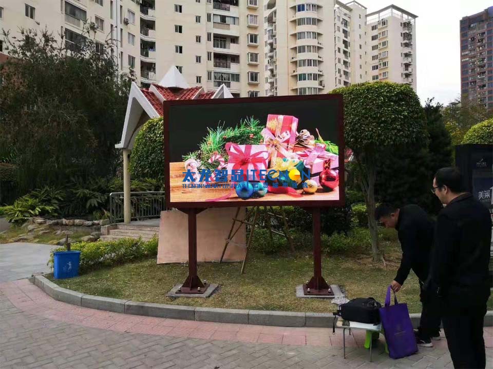 智慧商場(chǎng)LED廣告機(jī)解決方案