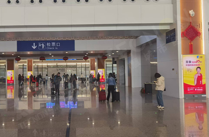 LED廣告機(jī)的應(yīng)用備受熱捧：解讀背后的多重優(yōu)勢