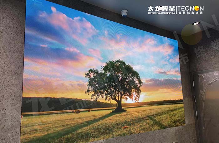 烏魯木齊美美購物中心迪桑特 LED 屏項(xiàng)目：科技賦能商業(yè)空間新體驗(yàn)